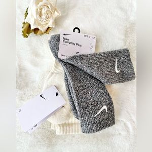 New with tags NIKE EVERYDAY PLUS CUSHIONED CREW SOCK 2PK one CREAM with SPECS